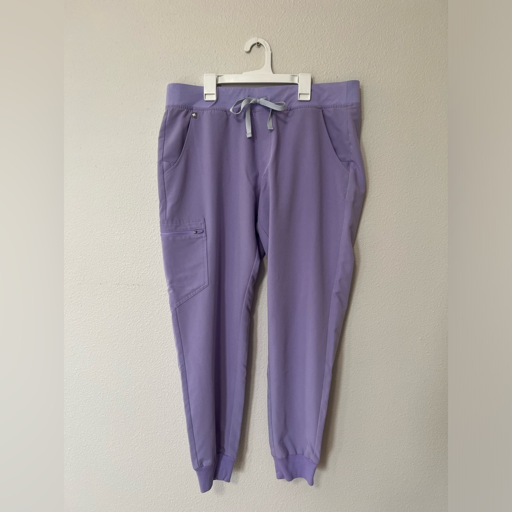 Women's Figs Zamora Jogger Scrub Pants: Lavender Dew- Large